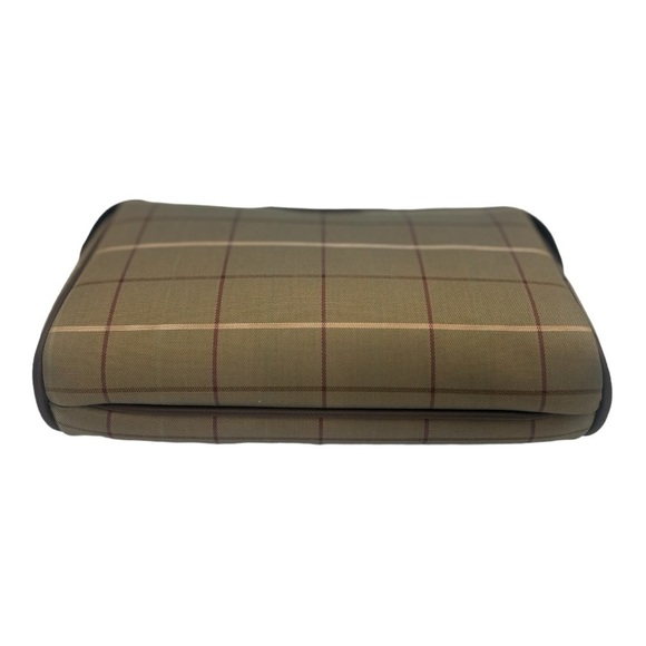 Burberry clutch